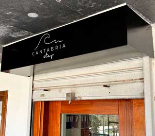 Bandeja-de-composite-personalizada-para-empresa-en-Somo-Cantabria